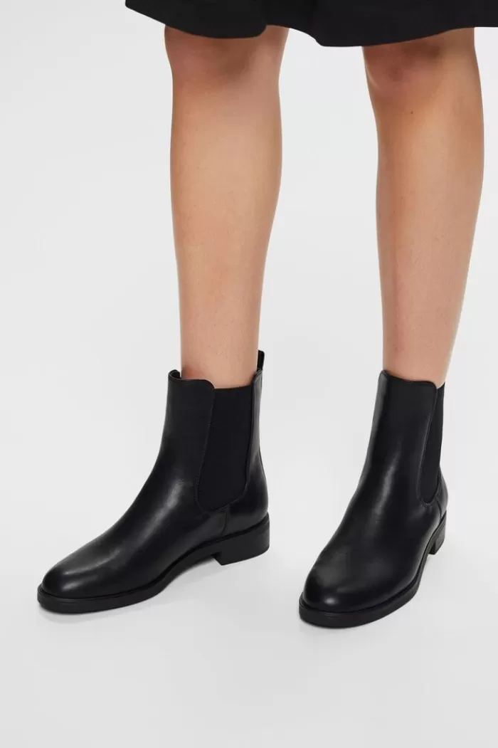 Chelsea Boots Van Veganistisch Leer*Esprit Hot